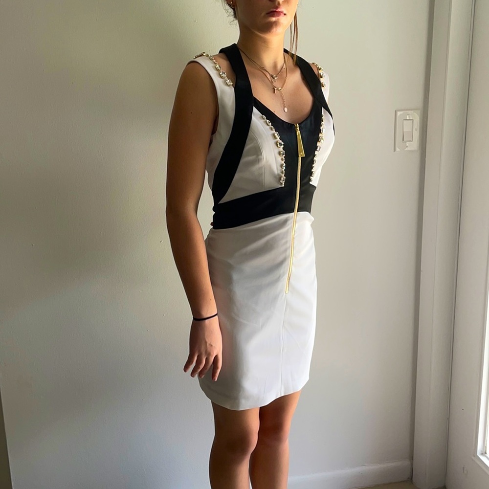 Dress - Picture 2 of 5